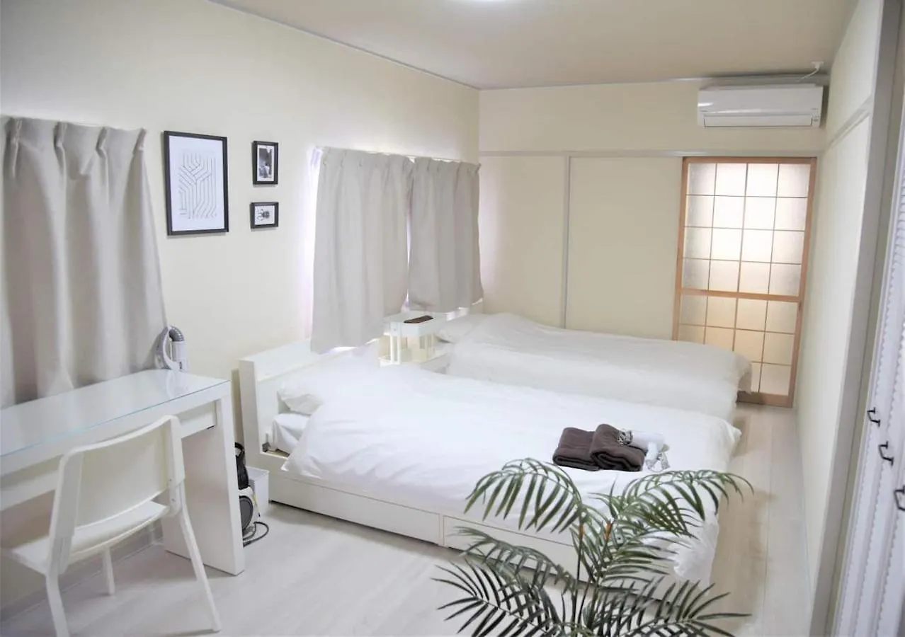 Osaka U-Shuku Apartment 0*,