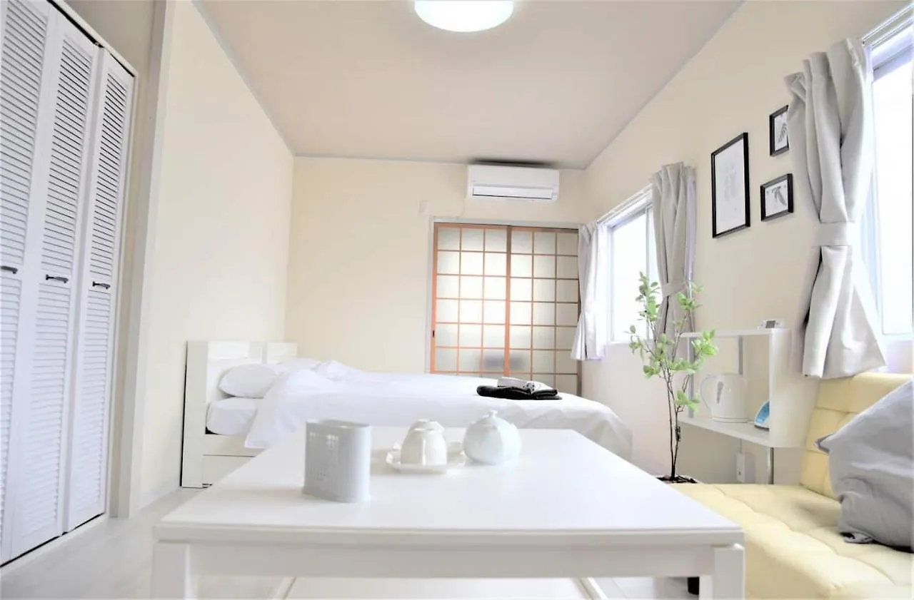 Osaka U-Shuku Apartment