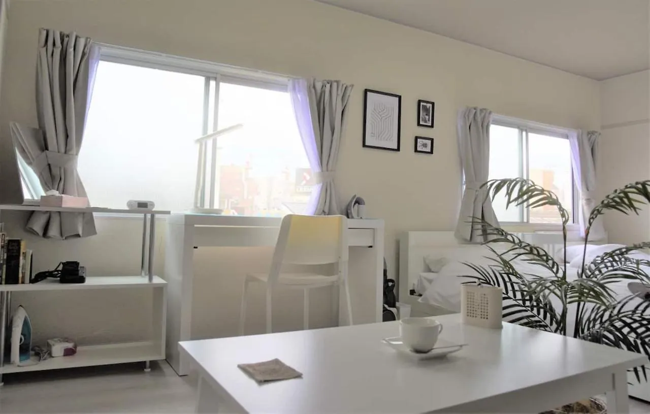 Osaka U-Shuku Apartment