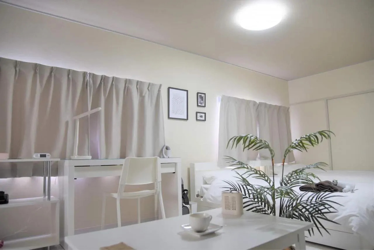 Osaka U-Shuku Apartment