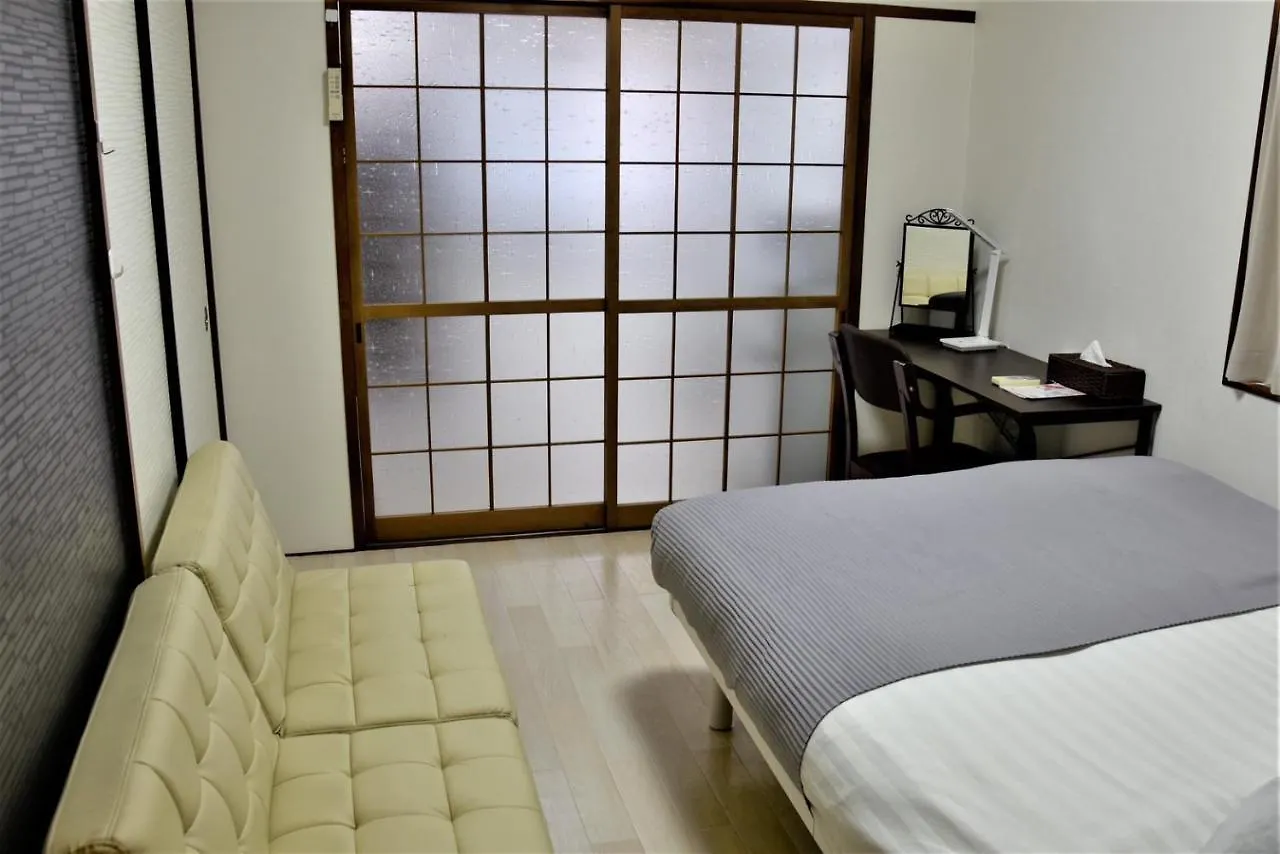 Osaka U-Shuku Apartment