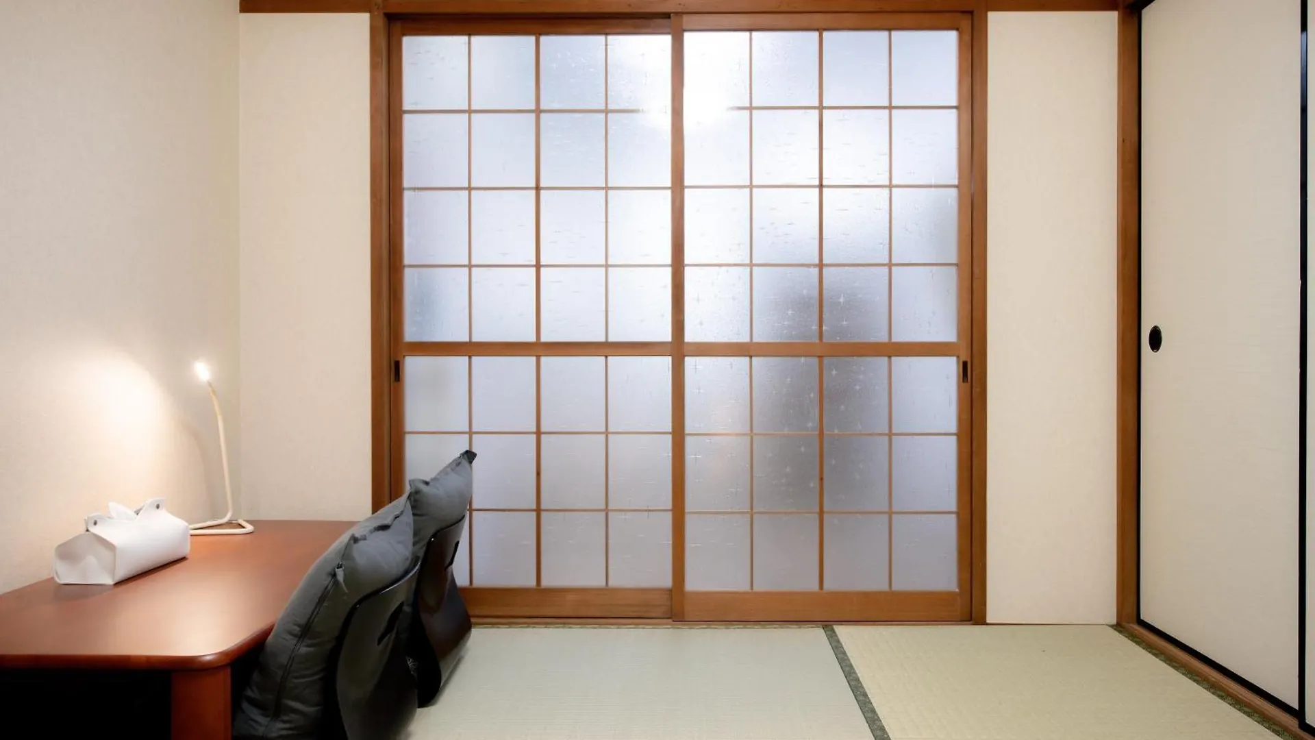 Osaka U-Shuku Apartment Japan
