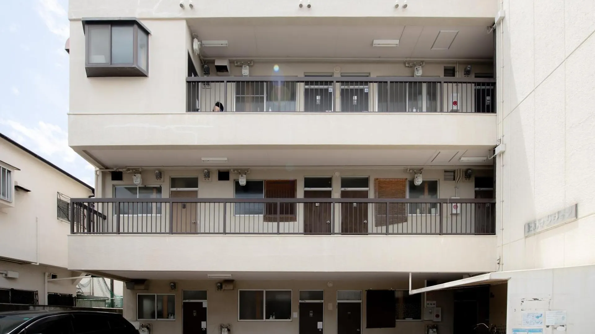 Osaka U-Shuku Apartment 0*,  Japan
