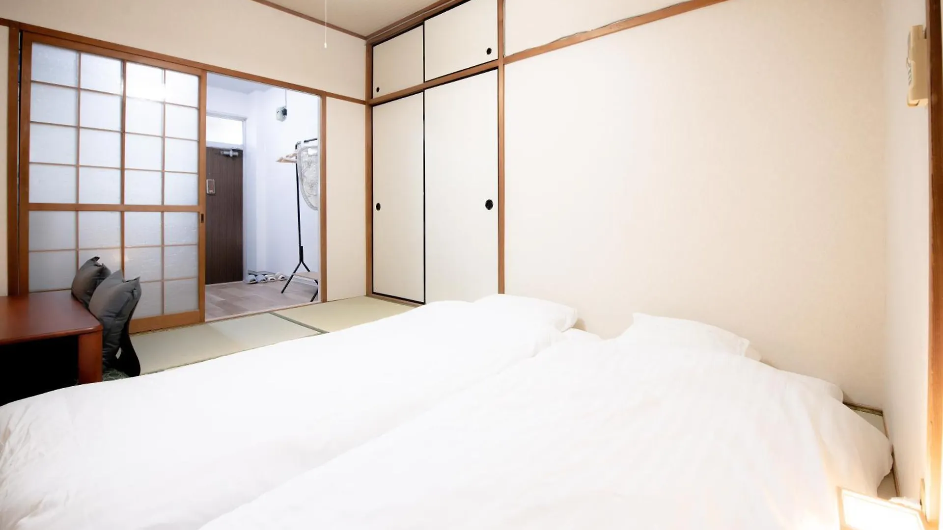 Osaka U-Shuku Apartment Japan