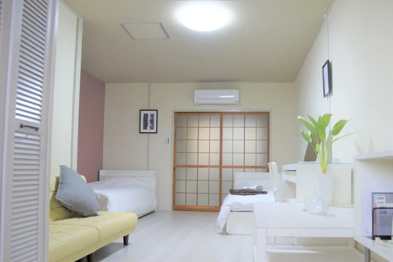 Osaka U-Shuku Apartment