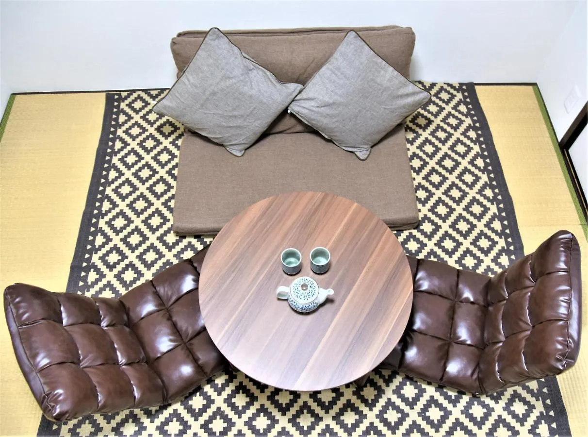 Osaka U-Shuku Apartment