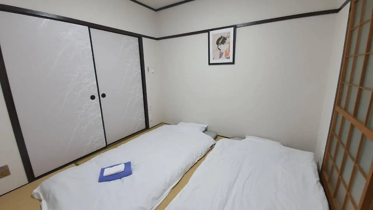 Osaka U-Shuku Apartment