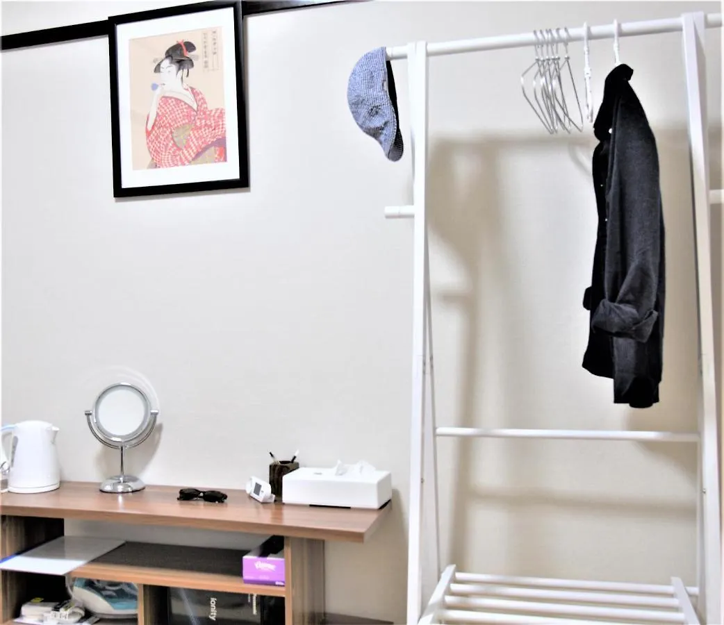 Osaka U-Shuku Apartment 0*,